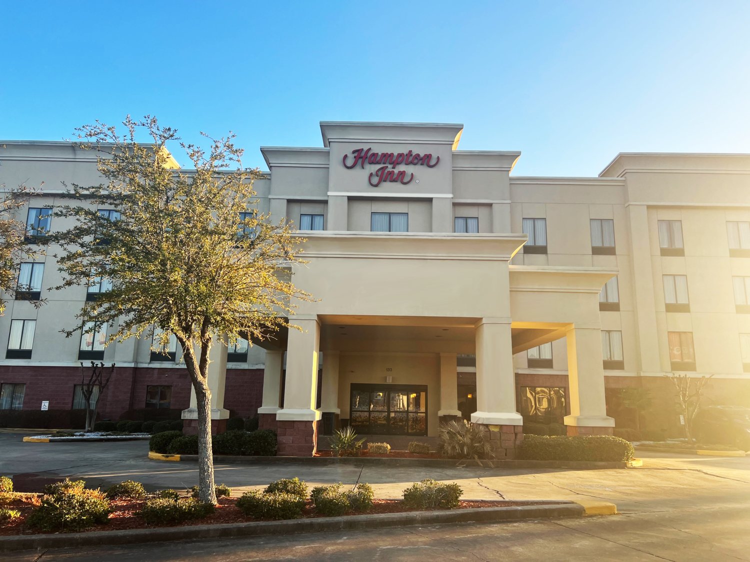 Ridgeland’s Desai Companies has acquired a Canton Hampton Inn.